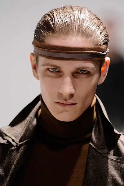 Look 37